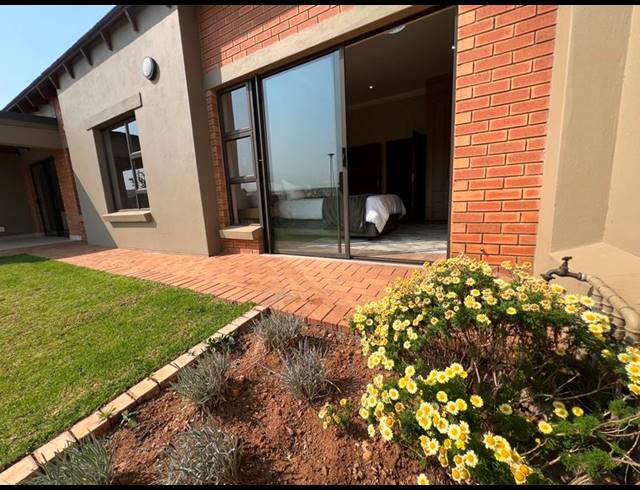 2 BEDROOM PROPERTY TO RENT IN RETIRE AT MIDSTREAM